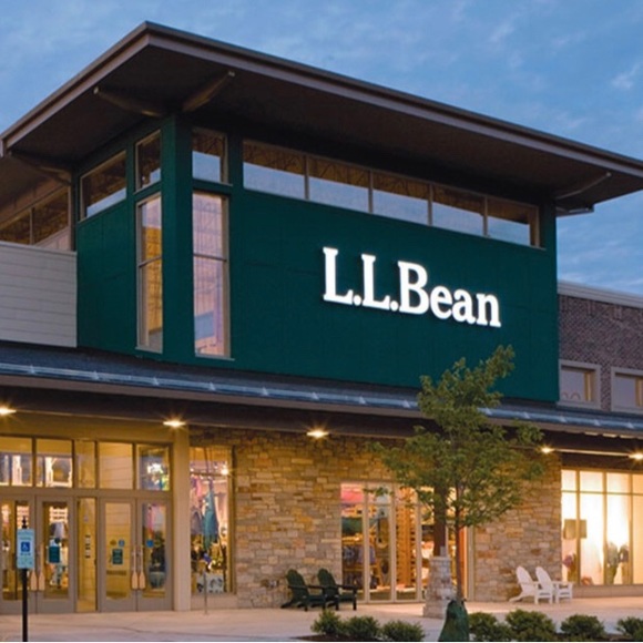 LL BEAN Vintage Denim Shirt - Picture 7 of 7